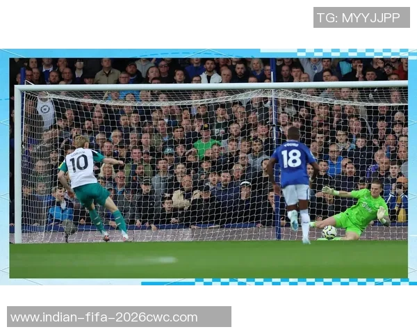 足球历史上十位传奇守门员的辉煌成就与影响力分析 足球历史上十位传奇守门员的辉煌成就与影响力分析